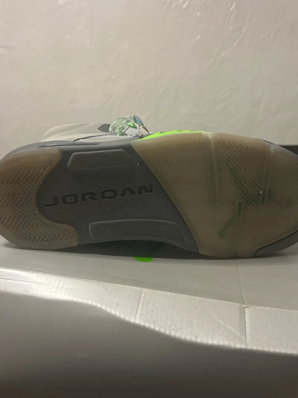 Shoe box label